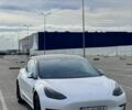 Білий Тесла Модель 3, об'ємом двигуна 0 л та пробігом 1 тис. км за 17483 $, фото 1 на Automoto.ua