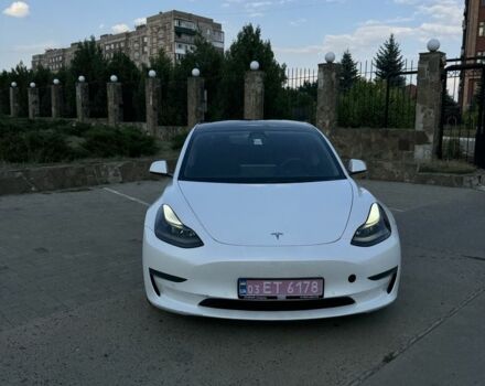 Тесла Модель 3 2022 у Харкові на Automoto.ua Білий Тесла Модель 3, об'ємом двигуна 0 л та пробігом 114 тис. км за 18500 $, фото 1 на Automoto.ua