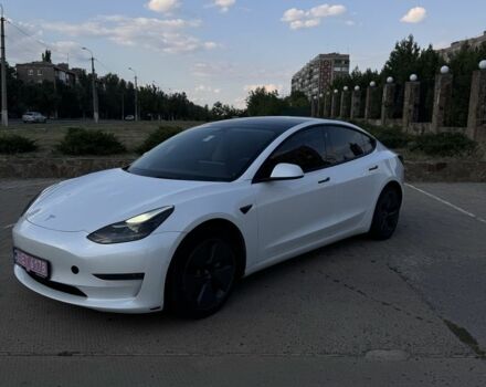 Тесла Модель 3 2022 у Харкові на Automoto.ua Білий Тесла Модель 3, об'ємом двигуна 0 л та пробігом 114 тис. км за 18500 $, фото 2 на Automoto.ua
