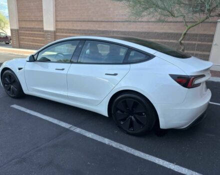 Белый Тесла Модель 3, объемом двигателя 0 л и пробегом 27 тыс. км за 14700 $, фото 4 на Automoto.ua