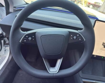 Белый Тесла Модель 3, объемом двигателя 0 л и пробегом 27 тыс. км за 14700 $, фото 10 на Automoto.ua