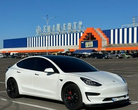 Белый Тесла Модель 3, объемом двигателя 0 л и пробегом 89 тыс. км за 17000 $, фото 1 на Automoto.ua