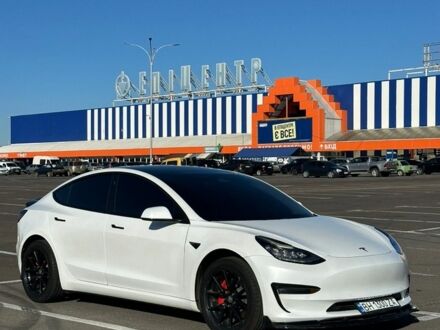 Белый Тесла Модель 3, объемом двигателя 0 л и пробегом 89 тыс. км за 16500 $, фото 1 на Automoto.ua