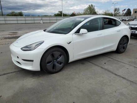 Тесла Модель 3 2018 в Тернополе на Automoto.ua Белый Тесла Модель 3, объемом двигателя 0 л и пробегом 49 тыс. км за 5250 $, фото 1 на Automoto.ua