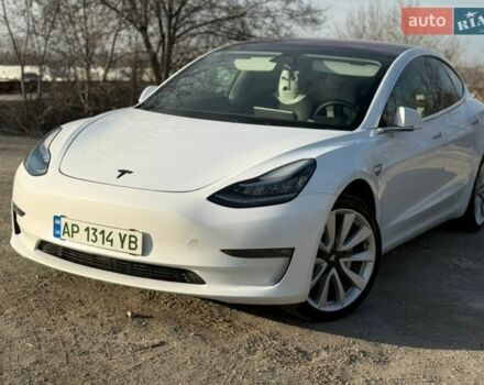 Білий Тесла Модель 3, об'ємом двигуна 0 л та пробігом 140 тис. км за 15500 $, фото 1 на Automoto.ua