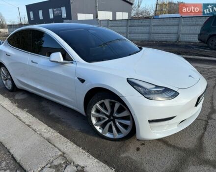 Белый Тесла Модель 3, объемом двигателя 0 л и пробегом 94 тыс. км за 15400 $, фото 1 на Automoto.ua