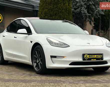 Білий Тесла Модель 3, об'ємом двигуна 0 л та пробігом 116 тис. км за 17650 $, фото 1 на Automoto.ua