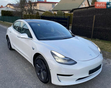 Білий Тесла Модель 3, об'ємом двигуна 0 л та пробігом 81 тис. км за 15500 $, фото 1 на Automoto.ua