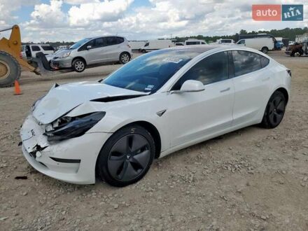 Тесла Модель 3 2018 в Львове на Automoto.ua Белый Тесла Модель 3, объемом двигателя 0 л и пробегом 105 тыс. км за 3000 $, фото 1 на Automoto.ua
