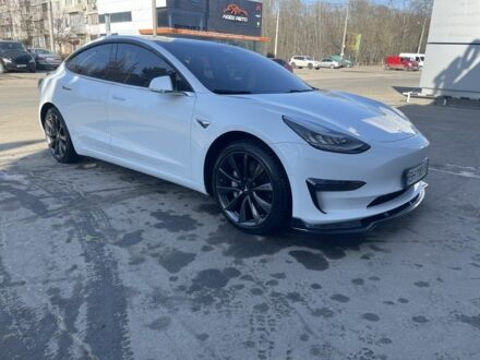 Білий Тесла Модель 3, об'ємом двигуна 0 л та пробігом 170 тис. км за 17000 $, фото 1 на Automoto.ua