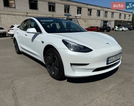 Белый Тесла Модель 3, объемом двигателя 0 л и пробегом 93 тыс. км за 15800 $, фото 1 на Automoto.ua