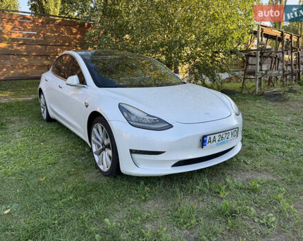 Білий Тесла Модель 3, об'ємом двигуна 0 л та пробігом 186 тис. км за 16000 $, фото 1 на Automoto.ua