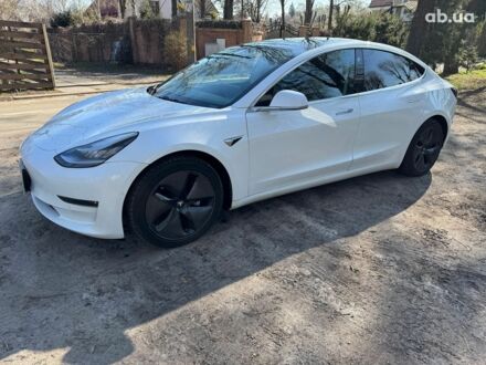 Тесла Модель 3 2018 у Києві на Automoto.ua Білий Тесла Модель 3, об'ємом двигуна 0 л та пробігом 138 тис. км за 18990 $, фото 1 на Automoto.ua