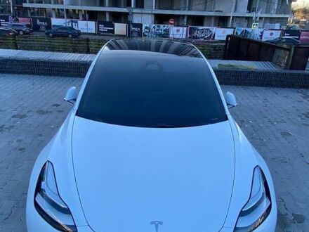 Тесла Модель 3 2018 в Львове на Automoto.ua Белый Тесла Модель 3, объемом двигателя 0 л и пробегом 80 тыс. км за 17500 $, фото 1 на Automoto.ua