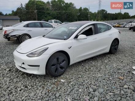 Тесла Модель 3 2018 в Львове на Automoto.ua Белый Тесла Модель 3, объемом двигателя 0 л и пробегом 51 тыс. км за 3000 $, фото 1 на Automoto.ua