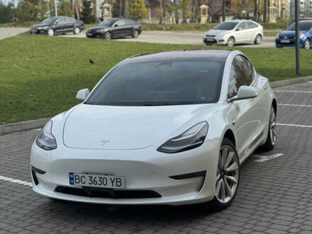 Білий Тесла Модель 3, об'ємом двигуна 0 л та пробігом 170 тис. км за 15500 $, фото 1 на Automoto.ua