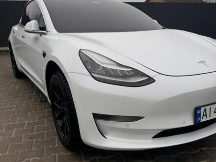 Тесла Модель 3 2018 у Белой Церкве на Automoto.ua Білий Тесла Модель 3, об'ємом двигуна 0 л та пробігом 147 тис. км за 18000 $, фото 1 на Automoto.ua