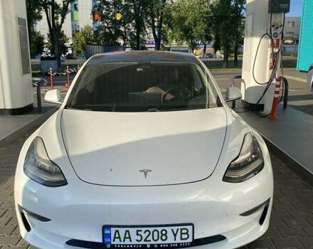 Білий Тесла Модель 3, об'ємом двигуна 0 л та пробігом 170 тис. км за 15700 $, фото 1 на Automoto.ua