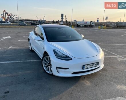 Білий Тесла Модель 3, об'ємом двигуна 0 л та пробігом 95 тис. км за 17200 $, фото 1 на Automoto.ua