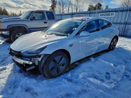 Білий Тесла Модель 3, об'ємом двигуна 0 л та пробігом 65 тис. км за 13500 $, фото 1 на Automoto.ua