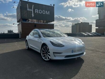 Білий Тесла Модель 3, об'ємом двигуна 0 л та пробігом 146 тис. км за 17200 $, фото 1 на Automoto.ua