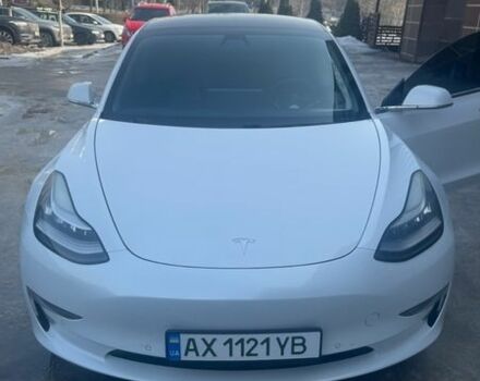 Белый Тесла Модель 3, объемом двигателя 0 л и пробегом 201 тыс. км за 14500 $, фото 1 на Automoto.ua