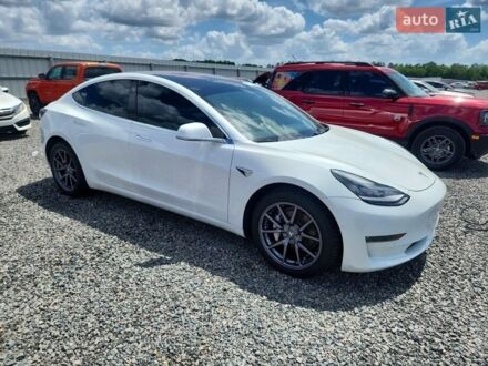 Белый Тесла Модель 3, объемом двигателя 0 л и пробегом 104 тыс. км за 3000 $, фото 1 на Automoto.ua