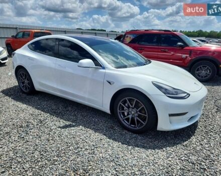 Белый Тесла Модель 3, объемом двигателя 0 л и пробегом 104 тыс. км за 3000 $, фото 1 на Automoto.ua
