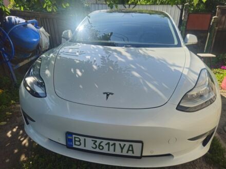 Белый Тесла Модель 3, объемом двигателя 0 л и пробегом 226 тыс. км за 16550 $, фото 1 на Automoto.ua