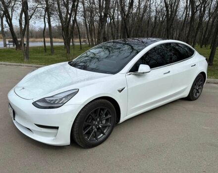 Білий Тесла Модель 3, об'ємом двигуна 0 л та пробігом 1 тис. км за 18500 $, фото 1 на Automoto.ua