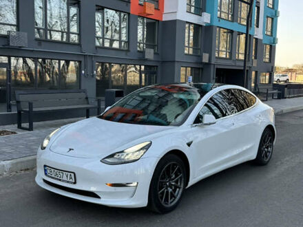 Тесла Модель 3 2018 у Чернігові на Automoto.ua Білий Тесла Модель 3, об'ємом двигуна 0 л та пробігом 112 тис. км за 18500 $, фото 1 на Automoto.ua