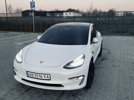 Белый Тесла Модель 3, объемом двигателя 0 л и пробегом 172 тыс. км за 16500 $, фото 1 на Automoto.ua
