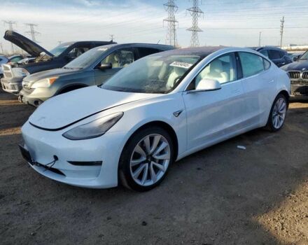 Білий Тесла Модель 3, об'ємом двигуна 0 л та пробігом 42 тис. км за 6600 $, фото 1 на Automoto.ua