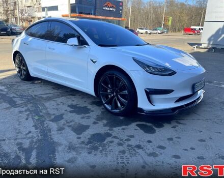 Білий Тесла Модель 3, об'ємом двигуна 0.24 л та пробігом 170 тис. км за 17000 $, фото 1 на Automoto.ua