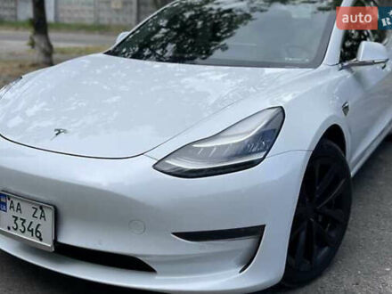 Тесла Модель 3 2018 у Києві на Automoto.ua Білий Тесла Модель 3, об'ємом двигуна 0 л та пробігом 71 тис. км за 14500 $, фото 1 на Automoto.ua