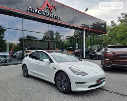 Белый Тесла Модель 3, объемом двигателя 0 л и пробегом 75 тыс. км за 16900 $, фото 1 на Automoto.ua