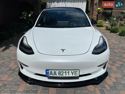 Белый Тесла Модель 3, объемом двигателя 0 л и пробегом 126 тыс. км за 15500 $, фото 1 на Automoto.ua
