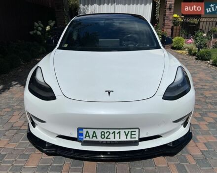 Белый Тесла Модель 3, объемом двигателя 0 л и пробегом 126 тыс. км за 15500 $, фото 1 на Automoto.ua
