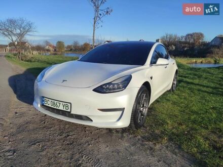 Тесла Модель 3 2018 у Львові на Automoto.ua Білий Тесла Модель 3, об'ємом двигуна 0 л та пробігом 295 тис. км за 14850 $, фото 1 на Automoto.ua