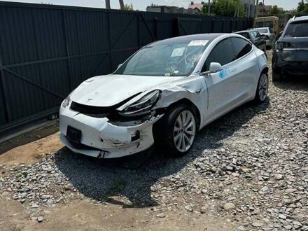 Тесла Модель 3 2018 у Львові на Automoto.ua Білий Тесла Модель 3, об'ємом двигуна 0 л та пробігом 192 тис. км за 9200 $, фото 1 на Automoto.ua