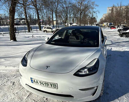 Білий Тесла Модель 3, об'ємом двигуна 0 л та пробігом 94 тис. км за 18300 $, фото 1 на Automoto.ua