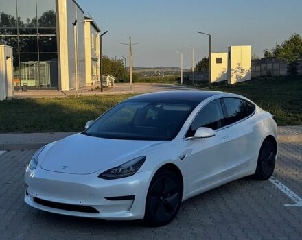 Білий Тесла Модель 3, об'ємом двигуна 0 л та пробігом 224 тис. км за 14700 $, фото 1 на Automoto.ua