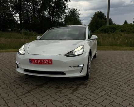 Белый Тесла Модель 3, объемом двигателя 0 л и пробегом 120 тыс. км за 14700 $, фото 1 на Automoto.ua