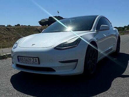 Білий Тесла Модель 3, об'ємом двигуна 0 л та пробігом 146 тис. км за 18499 $, фото 1 на Automoto.ua