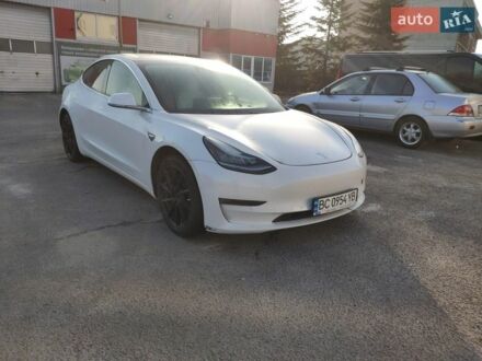 Белый Тесла Модель 3, объемом двигателя 0 л и пробегом 90 тыс. км за 12300 $, фото 1 на Automoto.ua