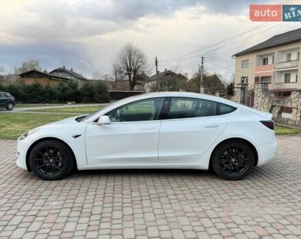 Белый Тесла Модель 3, объемом двигателя 0 л и пробегом 82 тыс. км за 18400 $, фото 1 на Automoto.ua