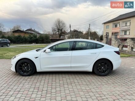 Білий Тесла Модель 3, об'ємом двигуна 0 л та пробігом 82 тис. км за 17600 $, фото 1 на Automoto.ua