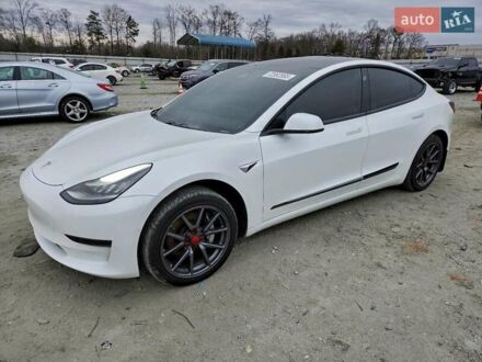 Белый Тесла Модель 3, объемом двигателя 0 л и пробегом 170 тыс. км за 5500 $, фото 1 на Automoto.ua
