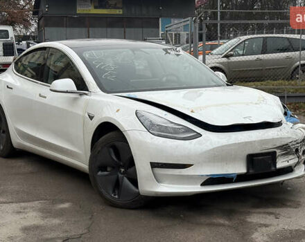 Білий Тесла Модель 3, об'ємом двигуна 0 л та пробігом 79 тис. км за 15200 $, фото 1 на Automoto.ua
