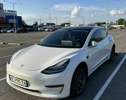 Белый Тесла Модель 3, объемом двигателя 0 л и пробегом 133 тыс. км за 17300 $, фото 1 на Automoto.ua